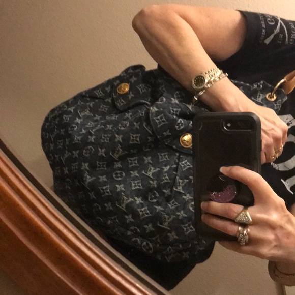 ⭐️Host Pick⭐️Authentic Louis Vuitton Denim Daily GM Monogram Hobo Bag - Picture 14 of 16
